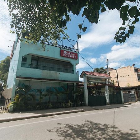 Reddoorz At Maanyag Pension House Mandaue Себу Экстерьер фото