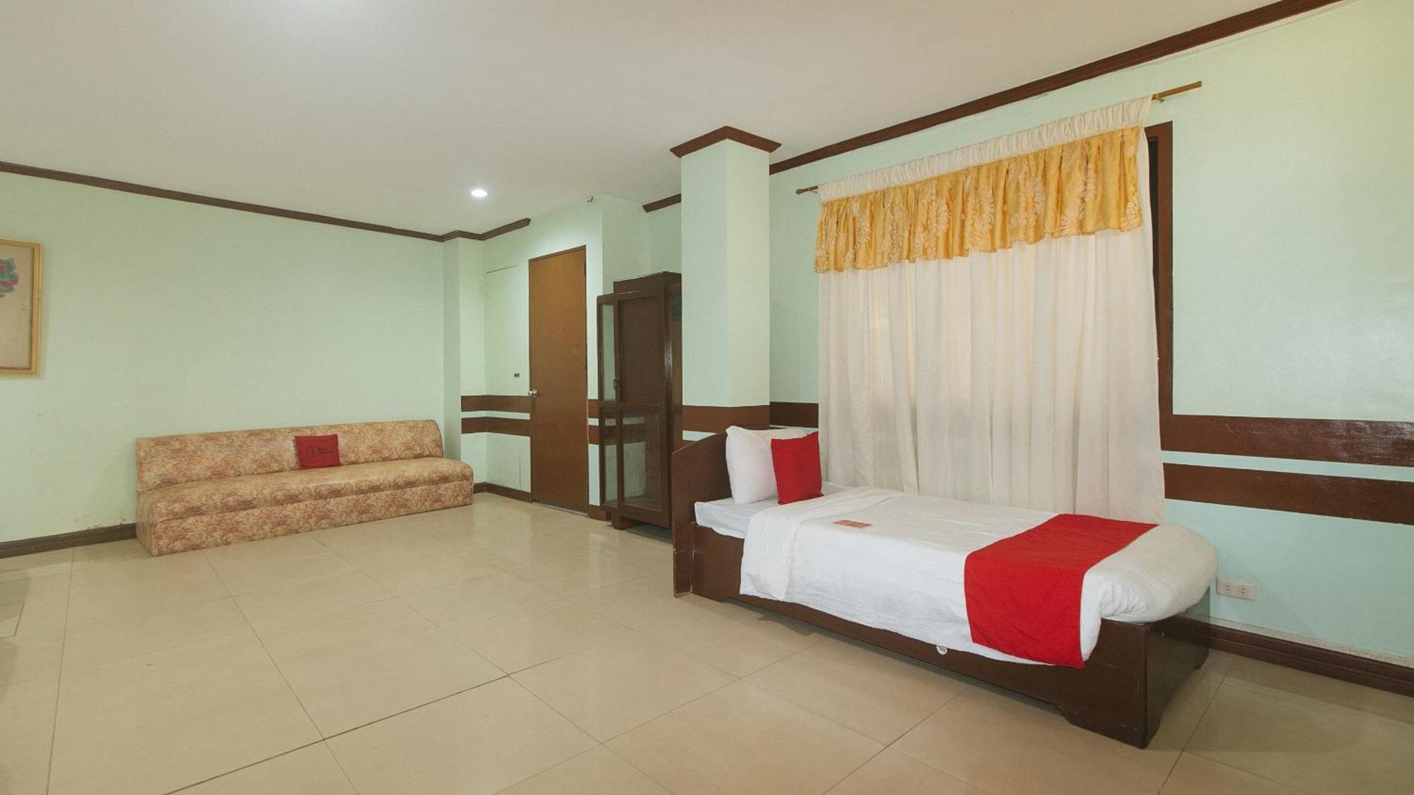 Reddoorz At Maanyag Pension House Mandaue Себу Экстерьер фото