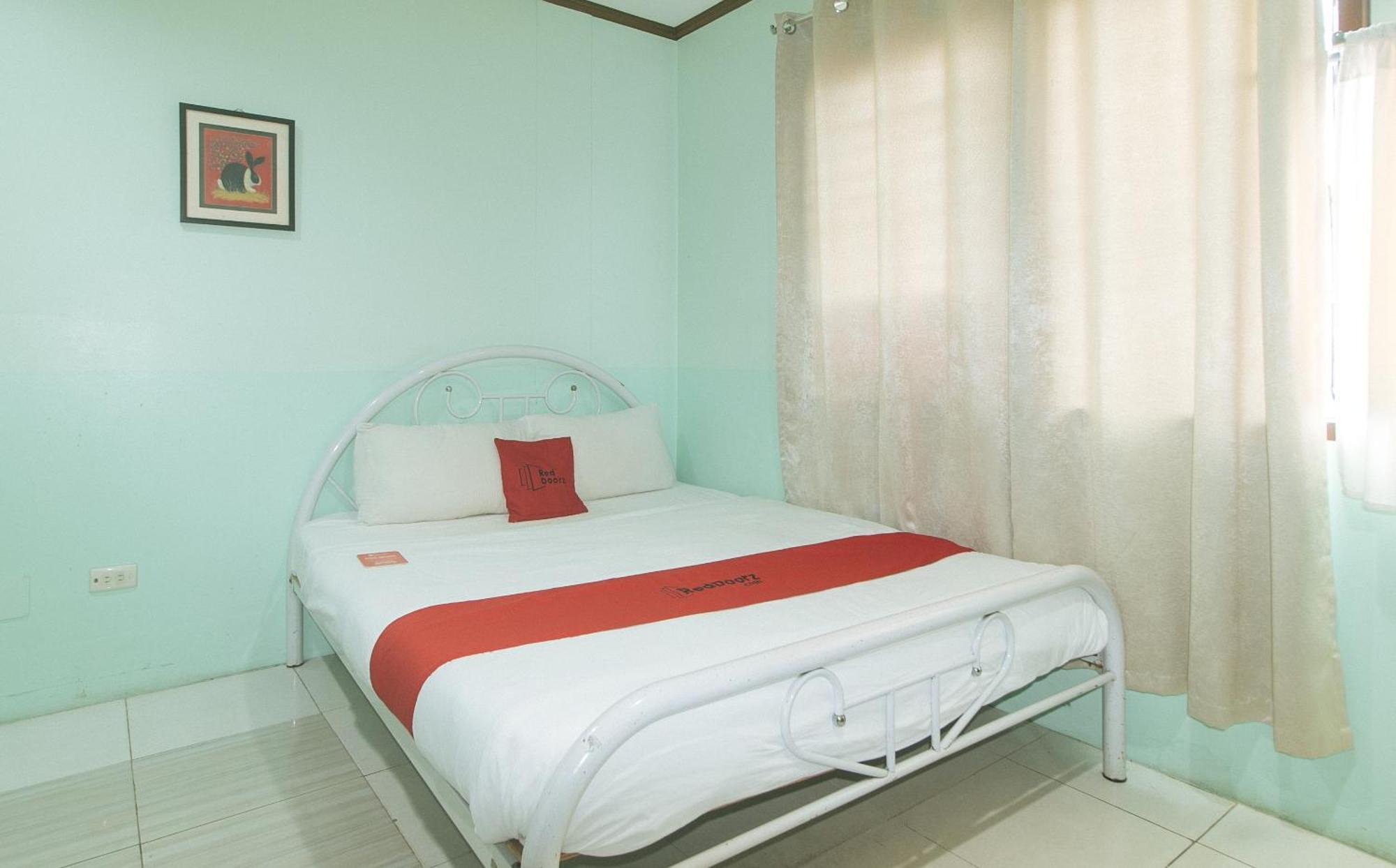 Reddoorz At Maanyag Pension House Mandaue Себу Экстерьер фото