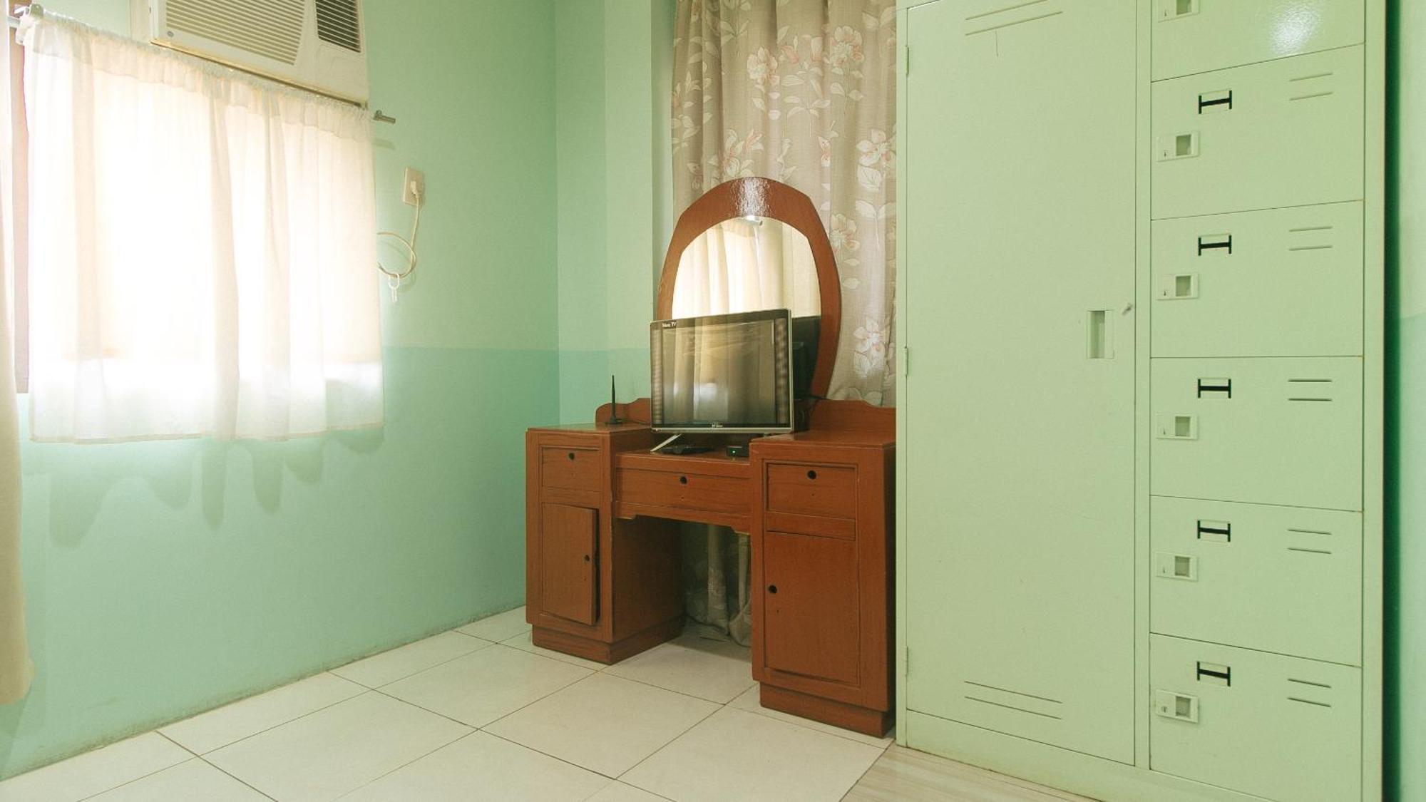 Reddoorz At Maanyag Pension House Mandaue Себу Экстерьер фото