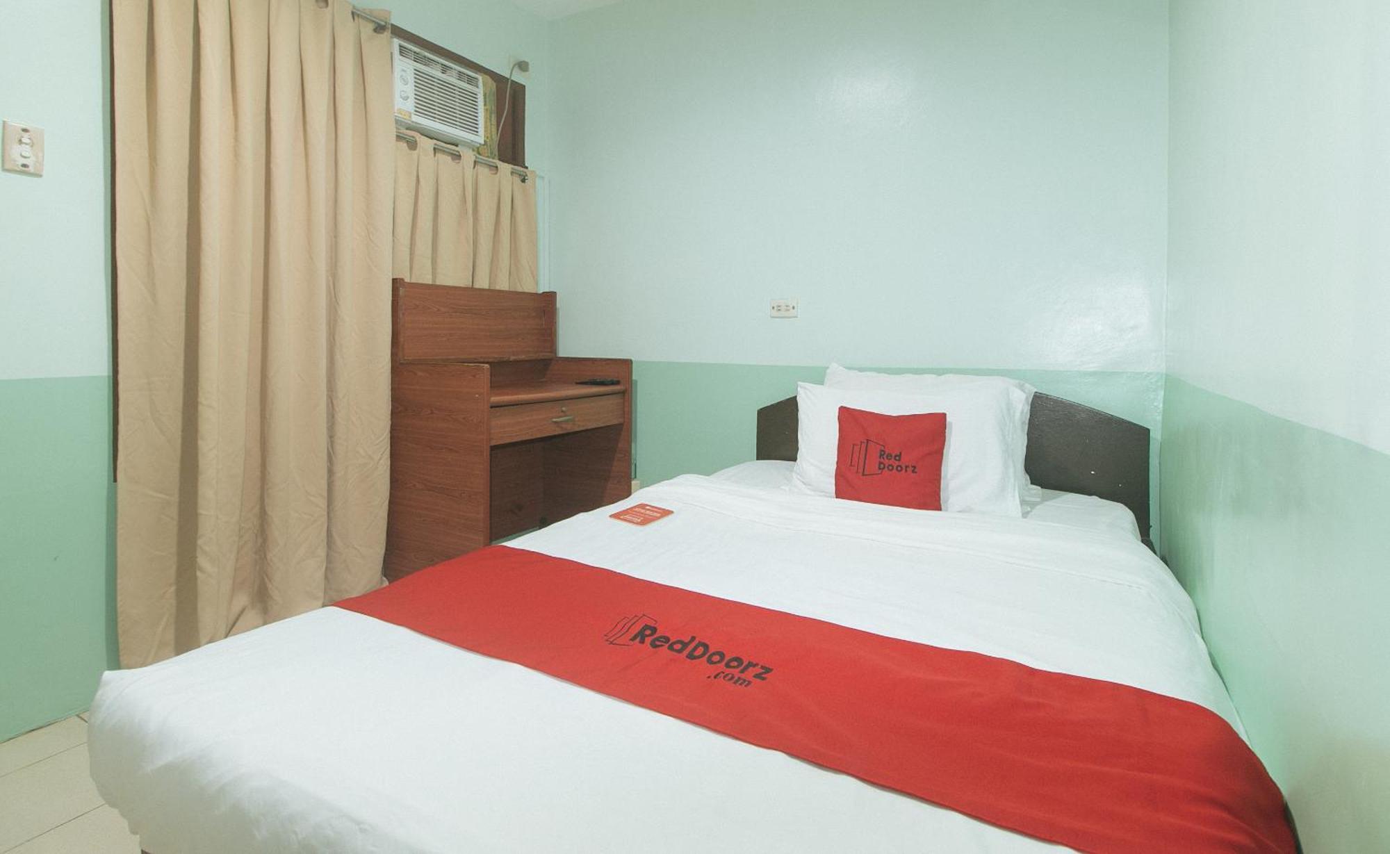 Reddoorz At Maanyag Pension House Mandaue Себу Экстерьер фото