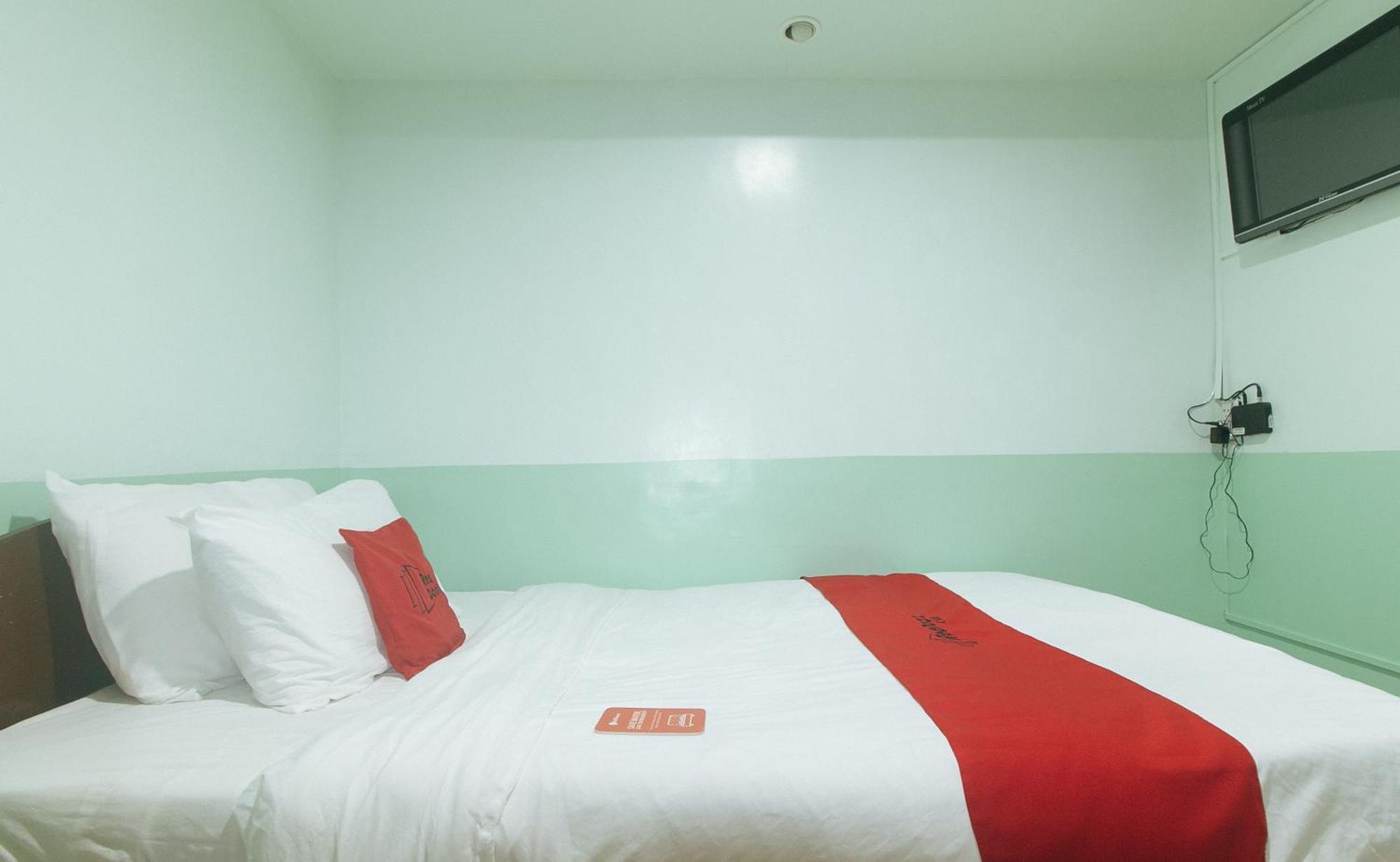 Reddoorz At Maanyag Pension House Mandaue Себу Экстерьер фото