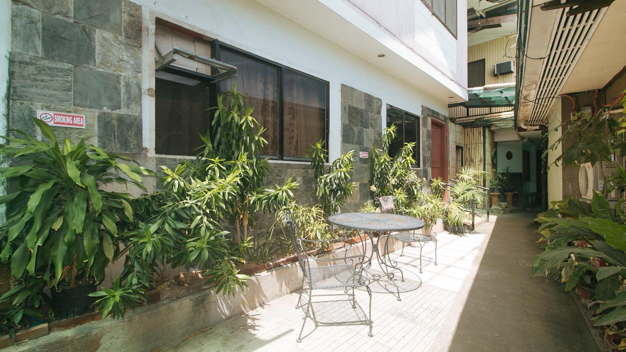 Reddoorz At Maanyag Pension House Mandaue Себу Экстерьер фото