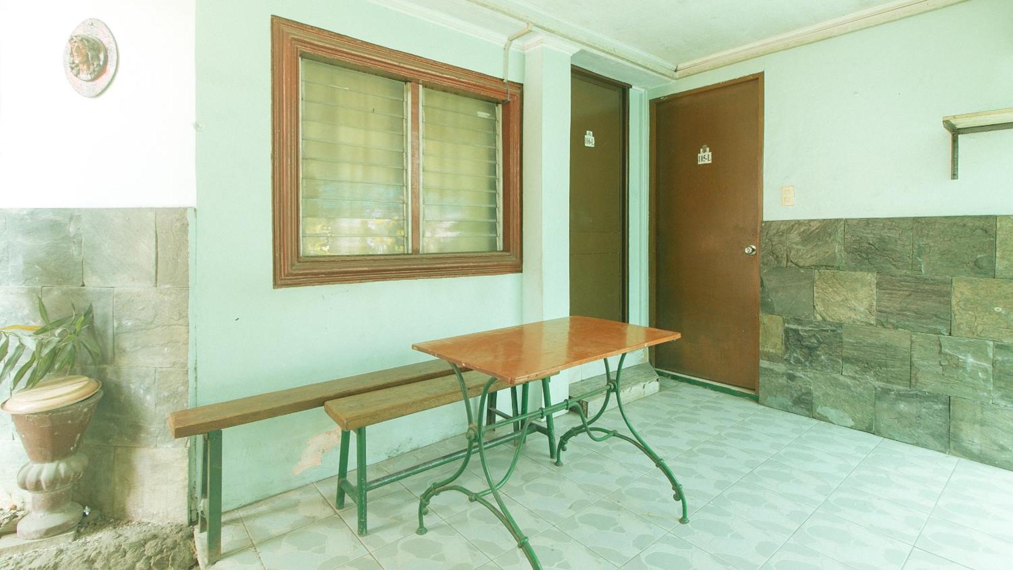Reddoorz At Maanyag Pension House Mandaue Себу Экстерьер фото